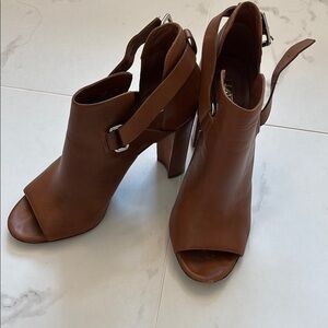 Lauren Ralph Lauren Brown Peep-Toe Heels